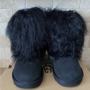 Fuzzy Sheepskin UGG Black Boots